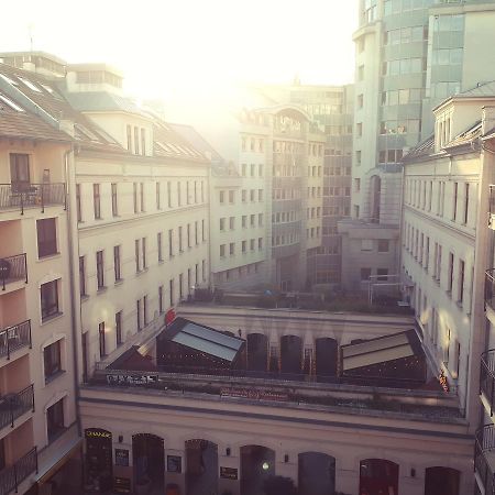 Gozsdu Suite Apartment Budapeste Exterior foto