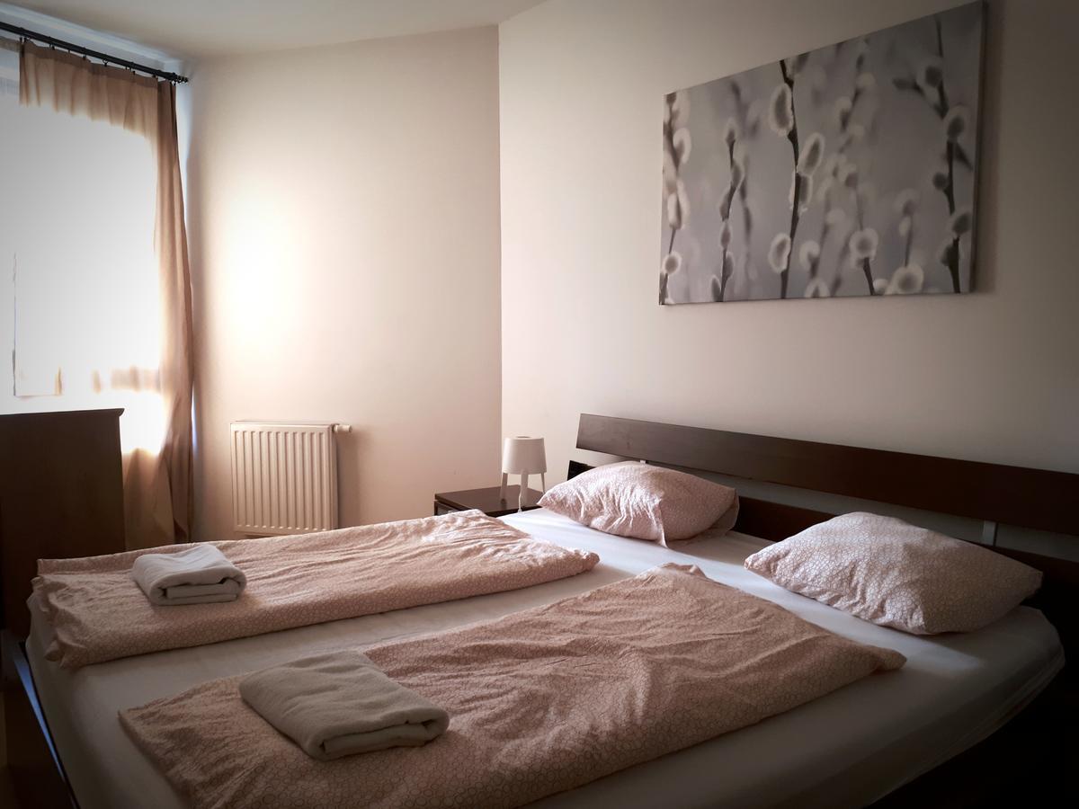 Gozsdu Suite Apartment Budapeste Exterior foto